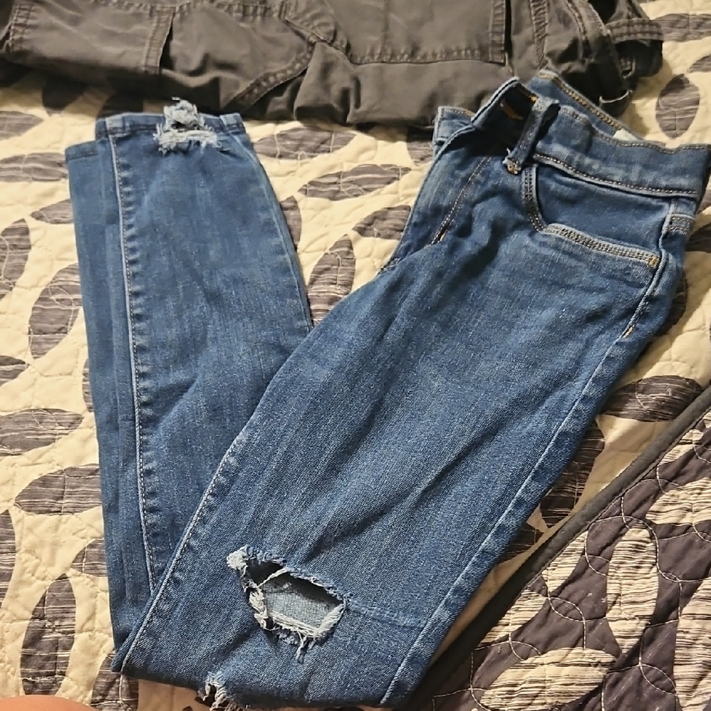 Old Navy Little Girls Blue Distressed Skinny Jeans